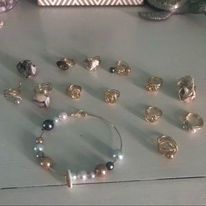 Seashell/Gold Jewelry